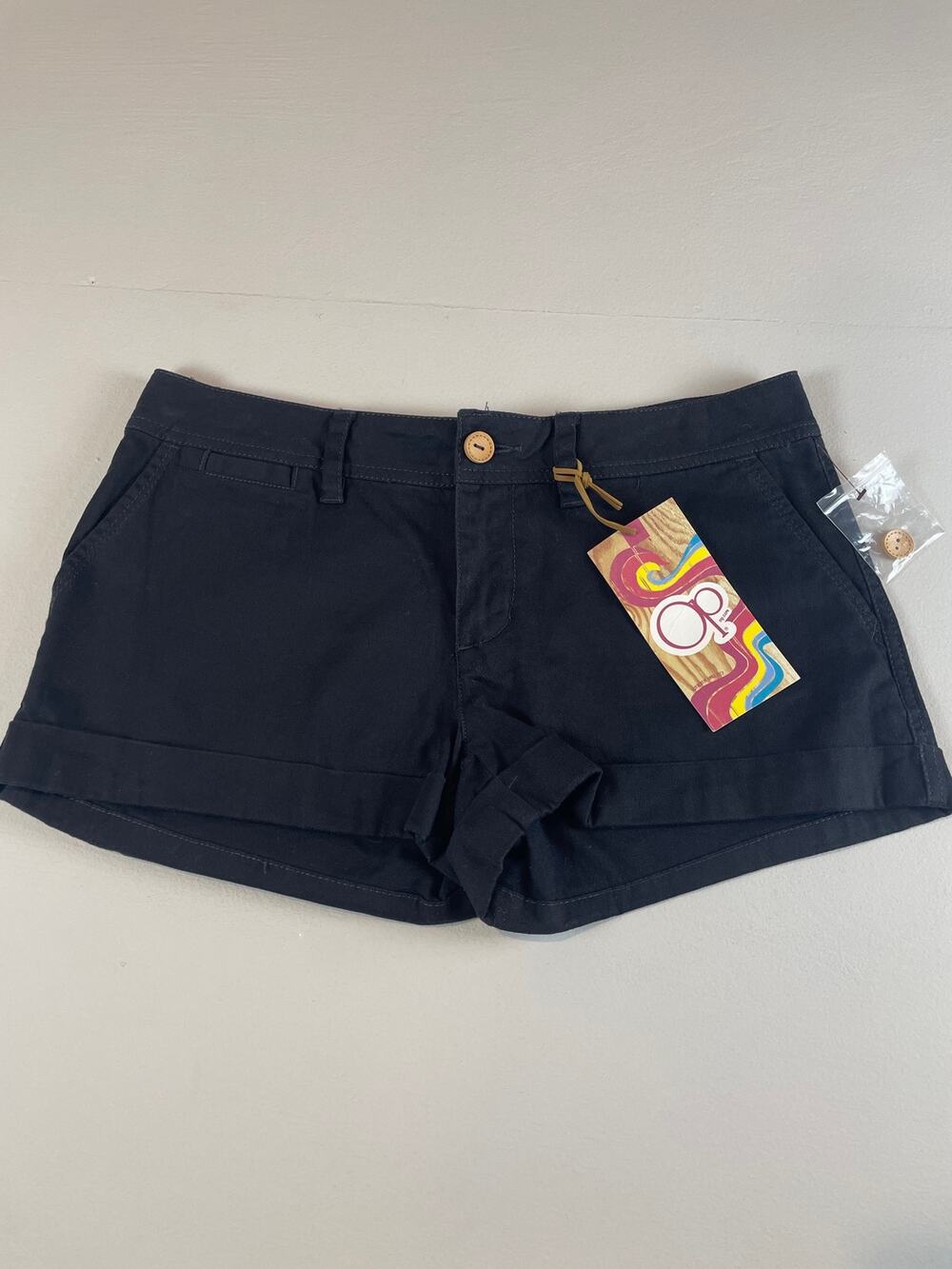 Ocean Pacific Black V‑Notch Cuffed Shorts Sz 9 NWT Cotton Blend Summer Essential